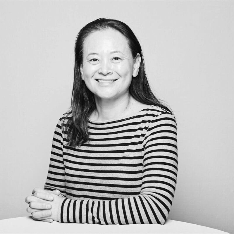 Jeanie b&w headshot